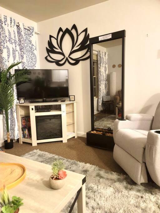 Gorgeous New Zen Suite Sleeps 4-Ski On Off Jiminy Hancock Bagian luar foto